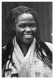 Wangari Maathai  uit Kenia op bezoek bij NOVIB. 1986