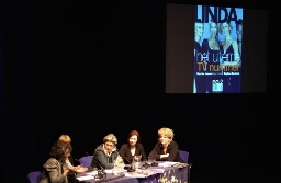 V.l.n.r.:  Astrid Feiter, Suzanne Weusten, Ingrid Kluvers, Juul van Hoof en Marja Pruis discusiëren tijdens het Lover debat met als thema 'Feminisme is (niet) te koop' 2003