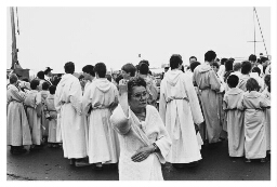 Een processie. 1984