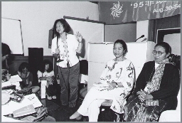 Tijdens de wereldvrouwenconferentie in Beijing wordt er een workshop gehouden over vrouwenhandel en geweld tegen vrouwen 1995