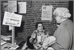 Een bijeenkomst van de Vrouwenbond FNV over 50+ vrouwen. 1989