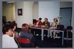 Presentatie van Expertisecentrum GEM in de studiezaal van het IIAV in Amsterdam 1997
