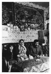 Turks gezin in huiskamer. 1979