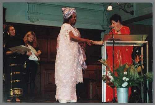 De uitreiking van de Zami Award 1999 met als thema 'mode en diversiteit' 1999