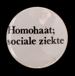 'Homohaat; sociale ziekte'. Button