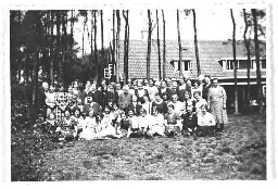 Groep vrouwen voor het clubhuis Ingeborg 1935?