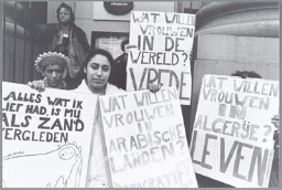 Forumdiscussie tijdens VON- vrouwen vluchtelingen manifestatie 1998