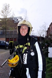 Portret van een brandweervrouw. 2002