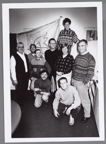 De sportcommissie van de Gay Games in Amsterdam aan de Nieuwe Zijdsvoorburgwal 1998
