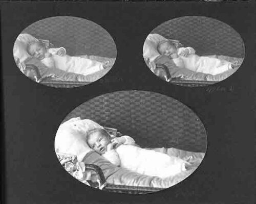 Portretjes van een baby [van Willie Scheer?]. 1916?