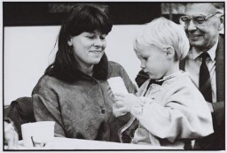 Wethouder en moeder van kind, Loeki van Balen. 1985
