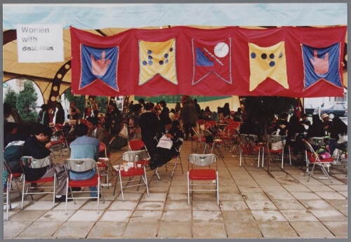 De tent van vrouwen met een handicap tijdens de wereldvrouwenconferentie in Beijing. 1995