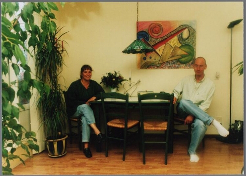 Dubbelportret met Martin Muller en Susan Redelaar, onderdeel van de tentoonstelling 'Buurtportretten Architectenbuurt' ter gelegenheid van het 10-jarig bestaan van de Architectenbuurt in Amsterdam in 2000 1998