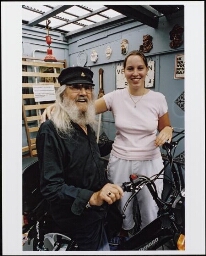 Aafke de Vrij in de thuiszorg in Rotterdam, samen met ex-zeeman Dik Monsma 2003
