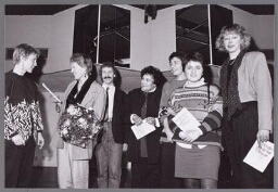 Presentatie van het boek 'Maatschappelijk werken met vrouwen, over de integratie van vrouwenhulpverlening in het Algemeen Maatschappelijk werk' te Utrecht. 1989