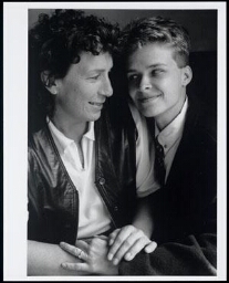 Portret van Annemarie (links) en Rina (rechts) 1996