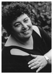 Marja Visser, auteur van het boek 'Dik voor mekaar', waarin ze dikke vrouwen vertelt dat deze zich niet minderwaardig behoeven te voelen ten opzichte van slanke vrouwen 1995