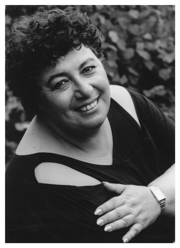 Marja Visser, auteur van het boek 'Dik voor mekaar', waarin ze dikke vrouwen vertelt dat deze zich niet minderwaardig behoeven te voelen ten opzichte van slanke vrouwen 1995