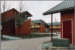 Asiel ZoekersCentrum Zeeburg in Amsterdam werd op 26 april 2001 door burgemeester Cohen officieel geopend. 2001