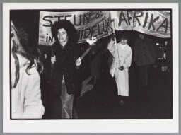 Fakkeloptocht tijdens internationale vrouwendag 1979