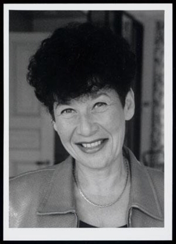 Portret van Marjan Sax, politicologe, oprichter en jarenlang bestuurslid van vrouwenfonds Mama Cash 1996