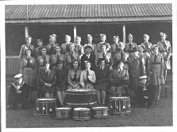Junior S.A.W.A.S (South African Women's Auxiary Services) band uit Transvaal. 1943