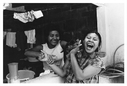 Nicaraguaanse dienstmeisjes. 1984