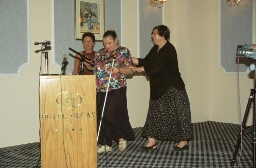 Bijeenkomst tijdens de stop van WILPF treinreizigsters 250 Vrouwen uit 42 verschillende landen reizen vanuit Helsinki naar Beijing, waar de VN-Wereldvrouwenconferentie word gehouden 1995