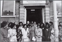 Opening van het Surinaams Antilliaans Vrouwencentrum. 1987