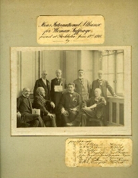 Foto van de oprichters van de ‘Men’s International Alliance for Woman Suffrage, formed at Stockholm, June 13th 1911’ 1911