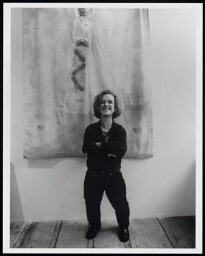 Portret van Janneke Graamans (1953), eigenaar van een galerie 1998