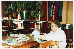 Meneer Seip in café de Ponteneur 2000