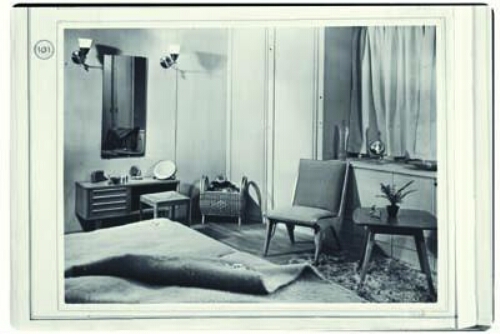 Stand 'Electrische Flat detail slaapkamer' op de tentoonstelling 'De Nederlandse Vrouw 1898-1948'. 1948